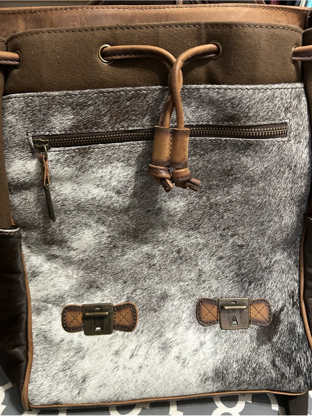 STS Ranchwear Brown, White & Black Cowhide Leather Backpack Laptop Bag - Picture 3 of 5